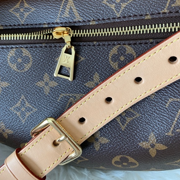 💔LOUIS VUITTON BUM BAG💔 - Picture 5 of 8
